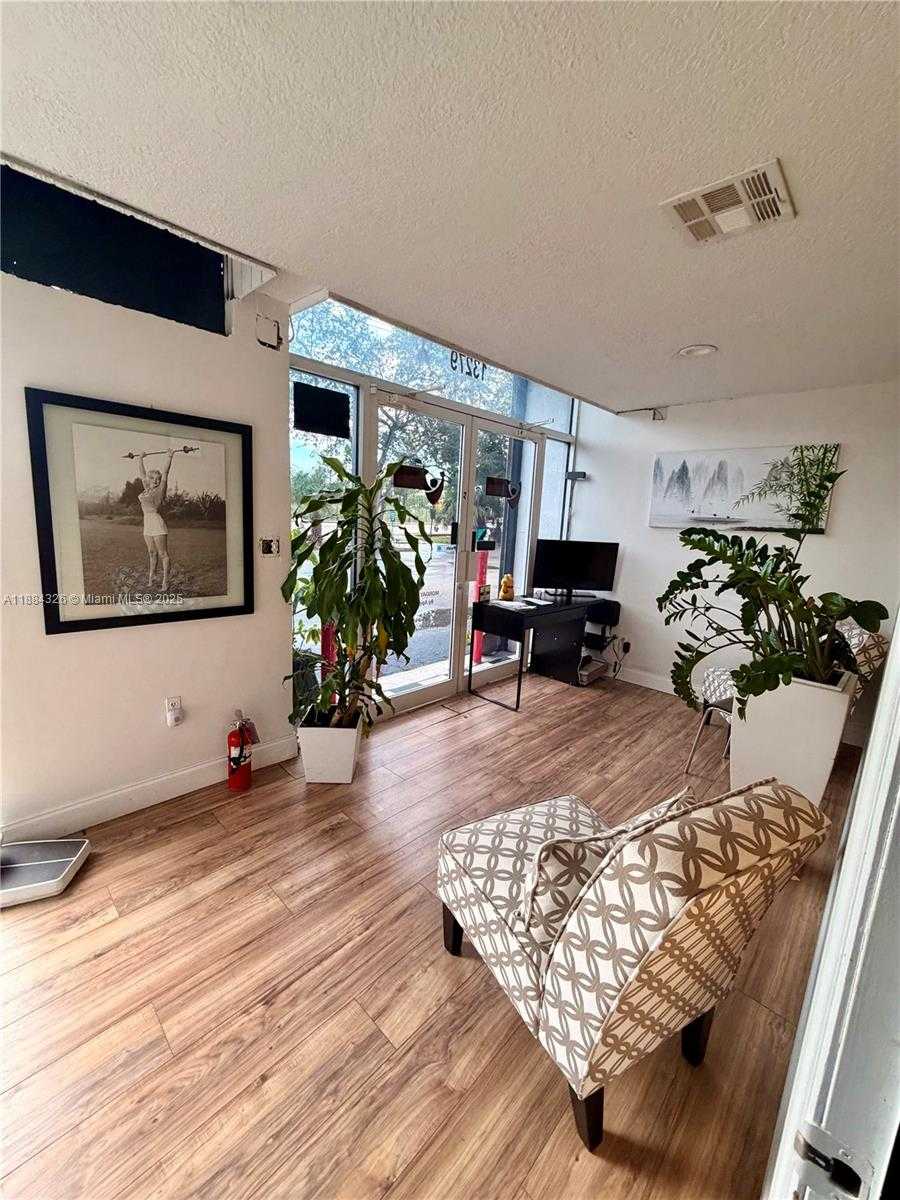 Small Image of 13279 SOUTH WEST 124TH ST #10, Miami Number 3