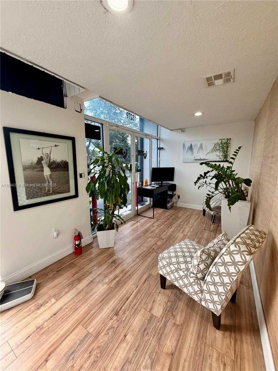 Small Image of 13279 SOUTH WEST 124TH ST #10, Miami Number 4