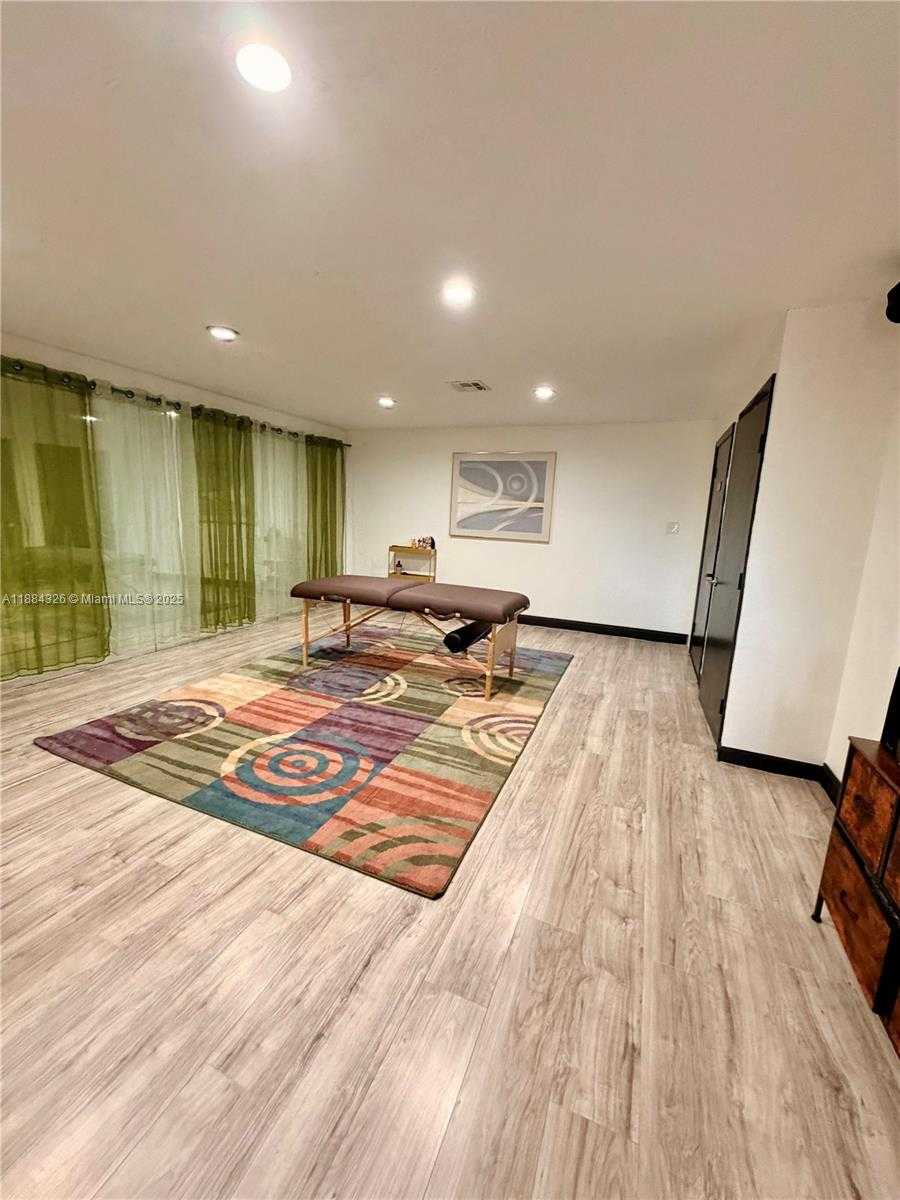 Small Image of 13279 SOUTH WEST 124TH ST #10, Miami Number 5