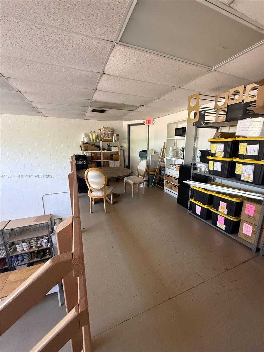 Small Image of 12163 SOUTH WEST 132ND CT, Miami Number 11