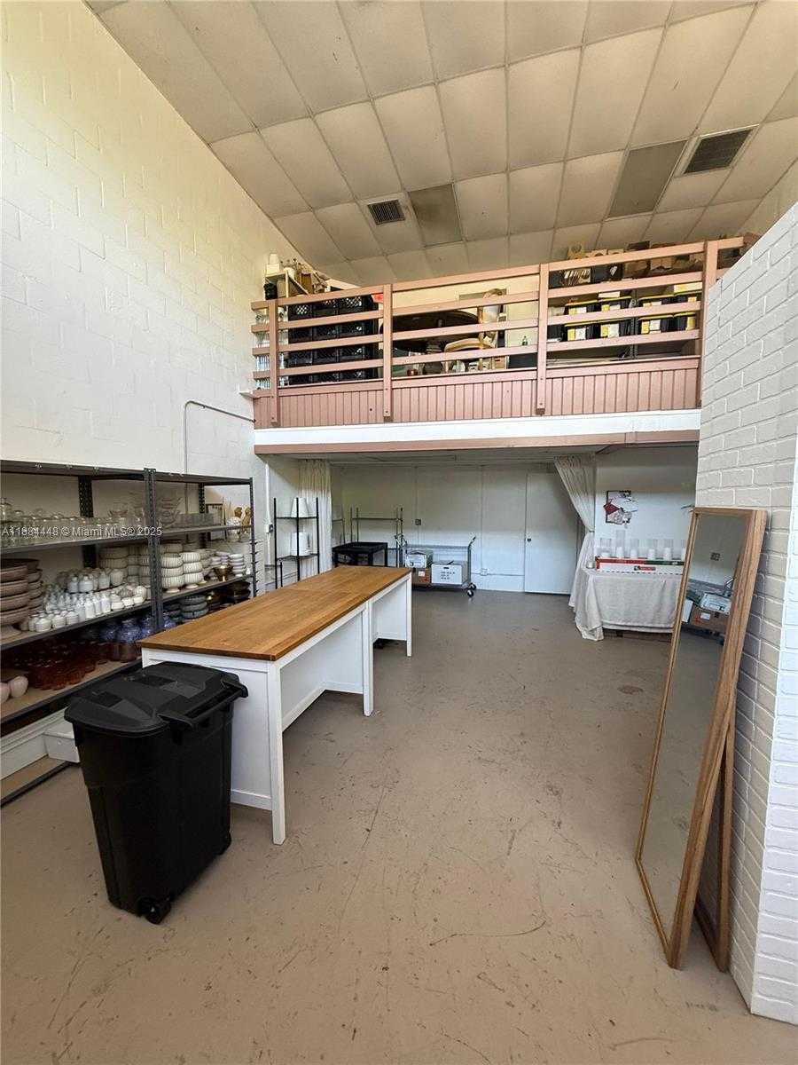 Small Image of 12163 SOUTH WEST 132ND CT, Miami Number 6