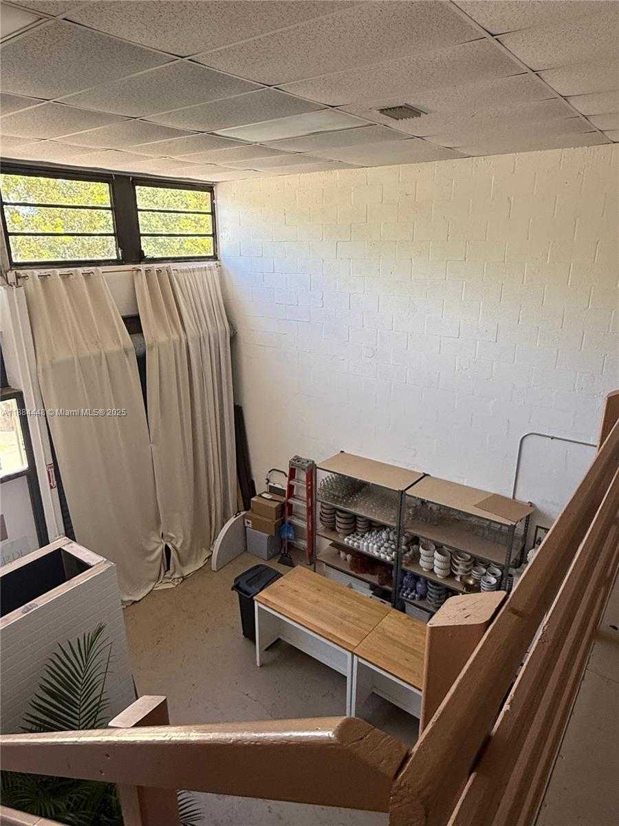 Small Image of 12163 SOUTH WEST 132ND CT, Miami Number 9