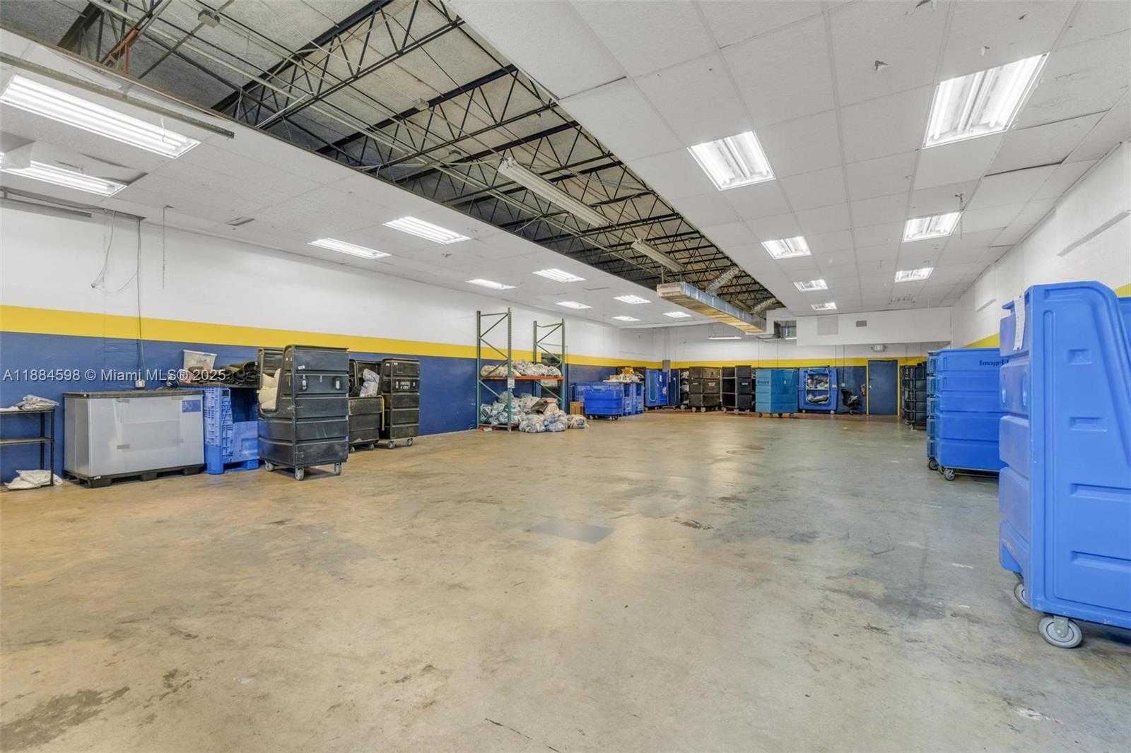 Small Image of 821 NORTH WEST 57TH PL, Fort Lauderdale Number 13
