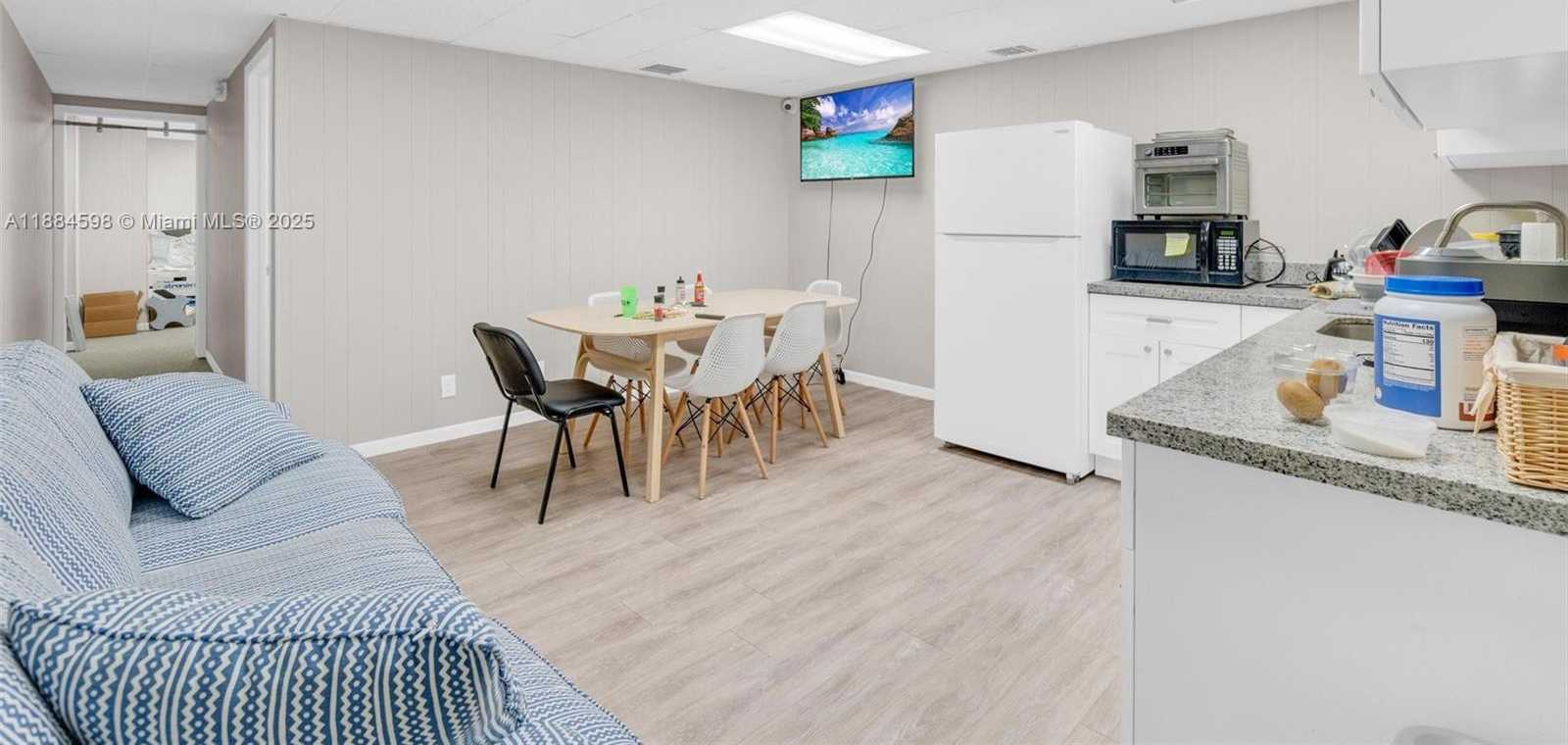 Small Image of 821 NORTH WEST 57TH PL, Fort Lauderdale Number 20