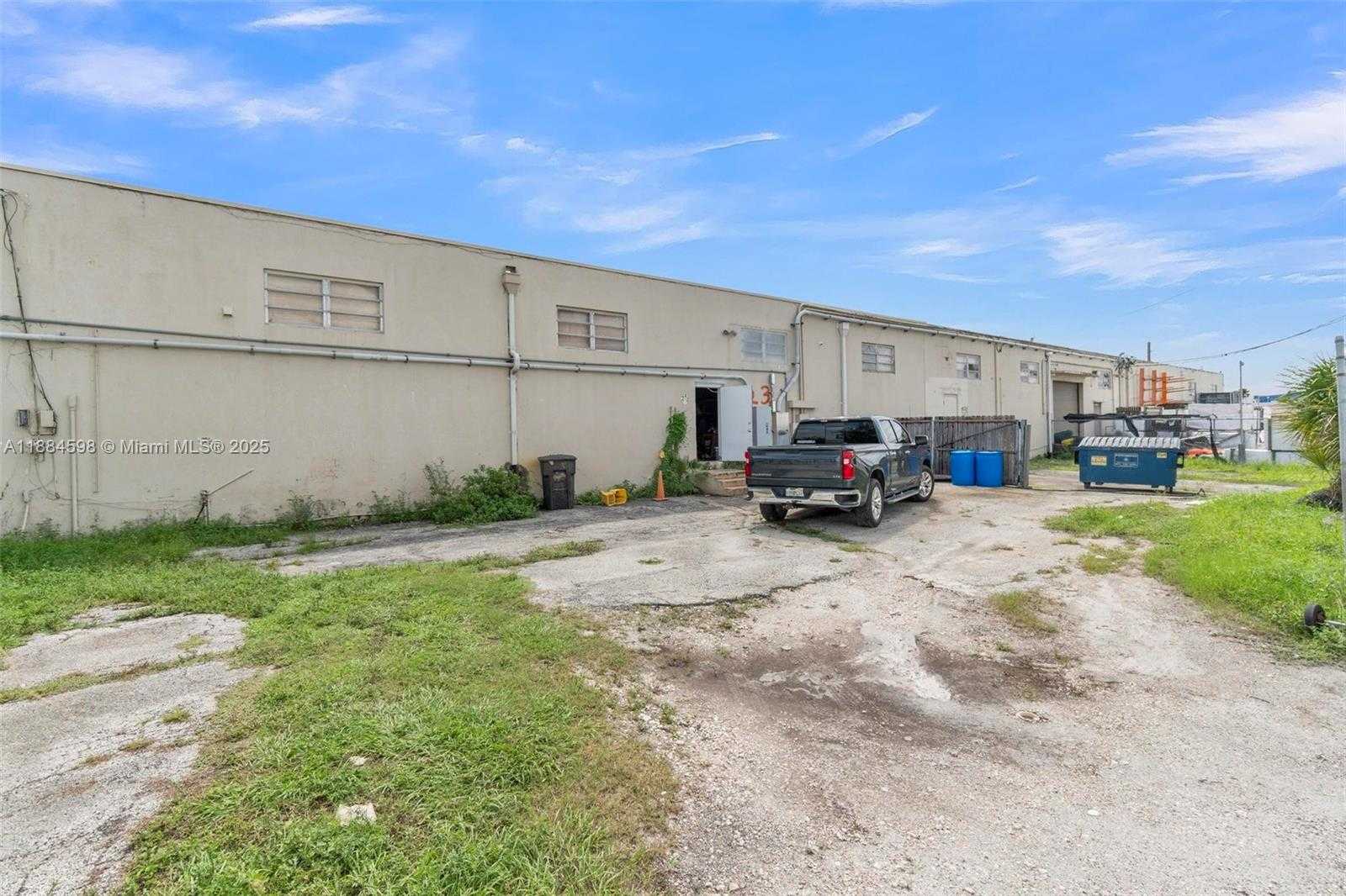 Small Image of 821 NORTH WEST 57TH PL, Fort Lauderdale Number 26
