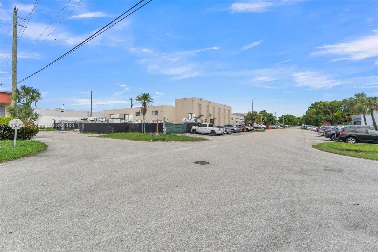 Small Image of 821 NORTH WEST 57TH PL, Fort Lauderdale Number 28