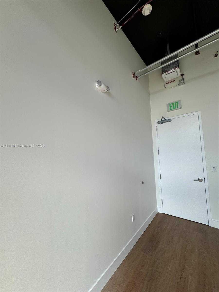 Small Image of 21290 BISCAYNE BLVD #408, Aventura Number 2