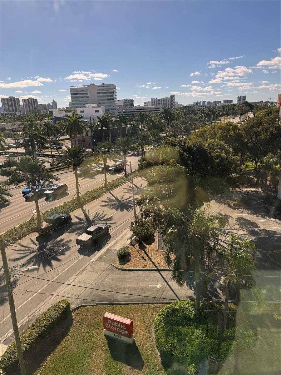 Small Image of 21290 BISCAYNE BLVD #408, Aventura Number 7