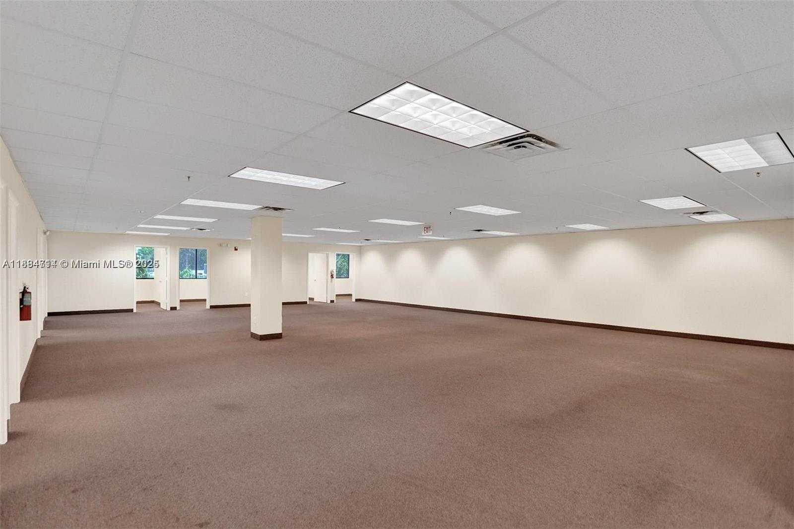 Small Image of 2870 STIRLING RD, Hollywood Number 15
