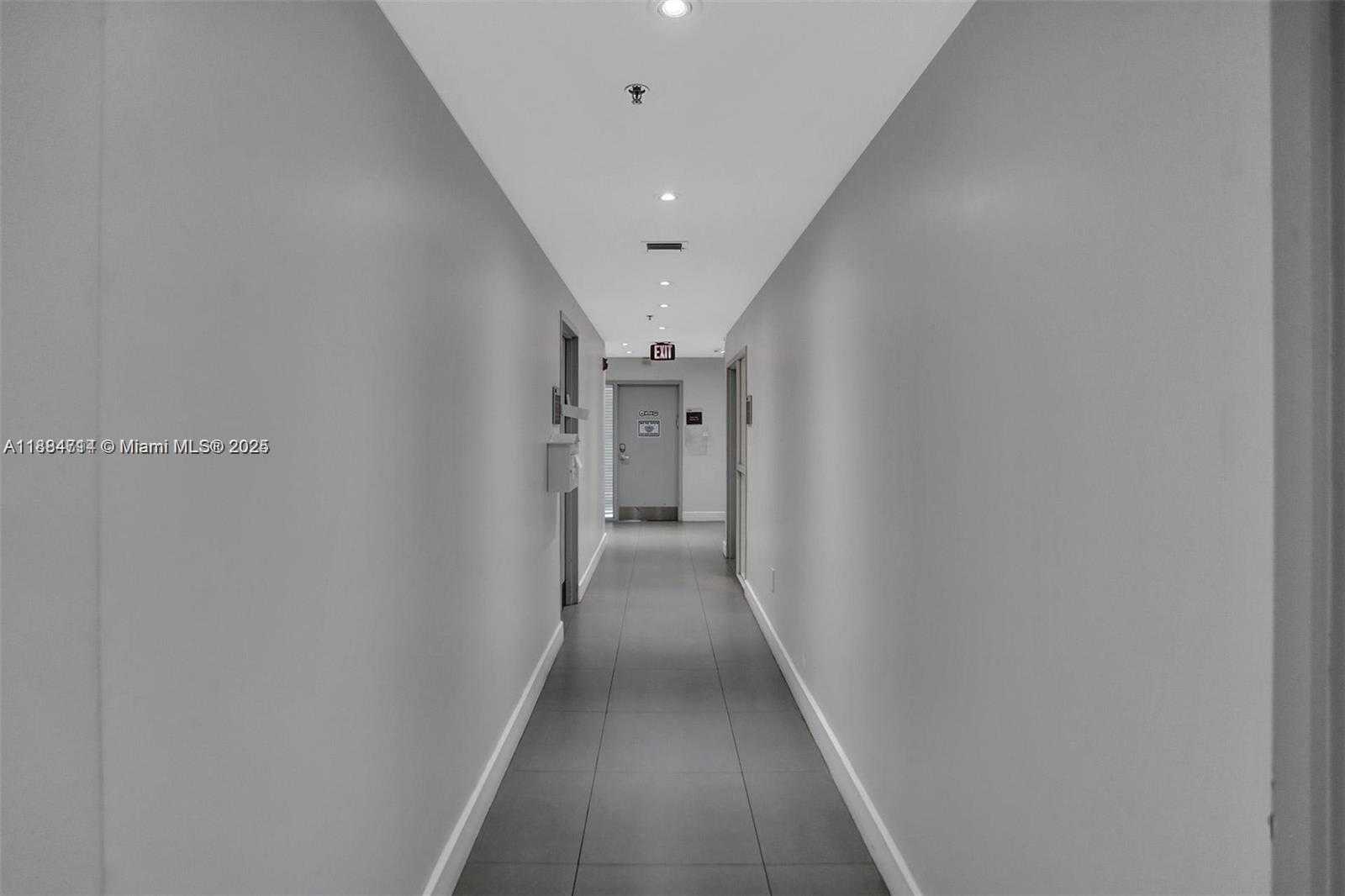 Small Image of 2870 STIRLING RD, Hollywood Number 20