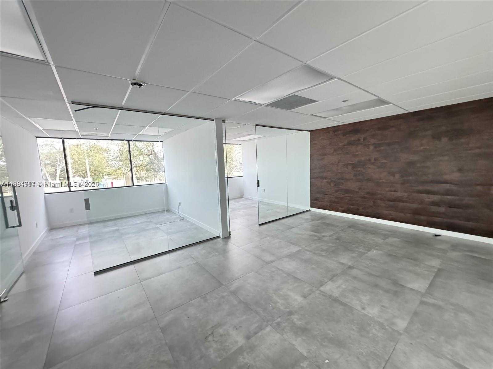 Small Image of 2870 STIRLING RD, Hollywood Number 23