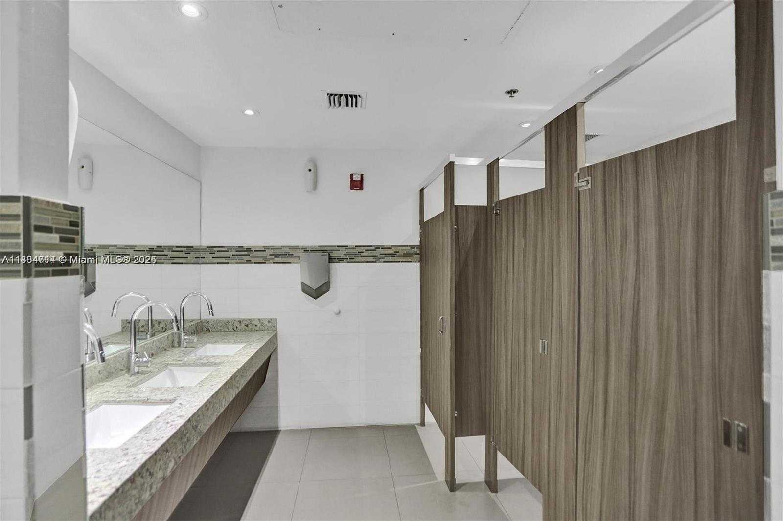 Small Image of 2870 STIRLING RD, Hollywood Number 25