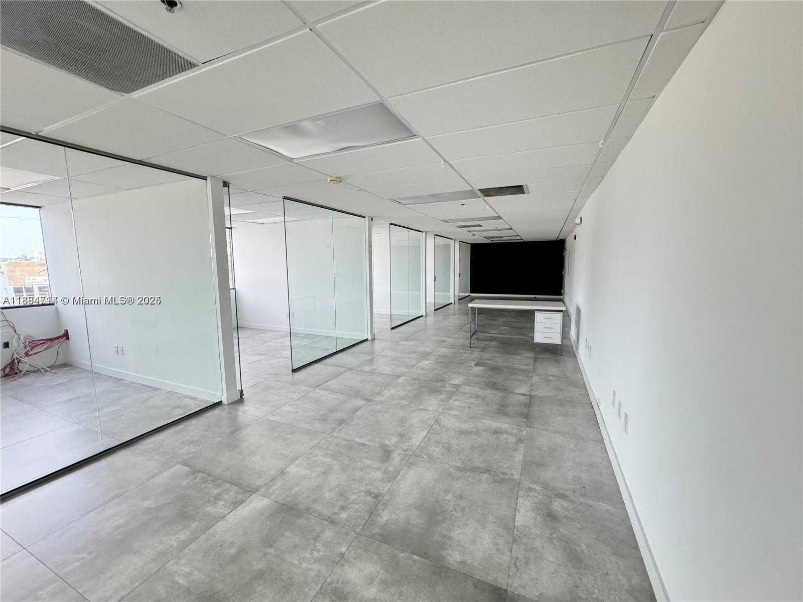 Small Image of 2870 STIRLING RD, Hollywood Number 26