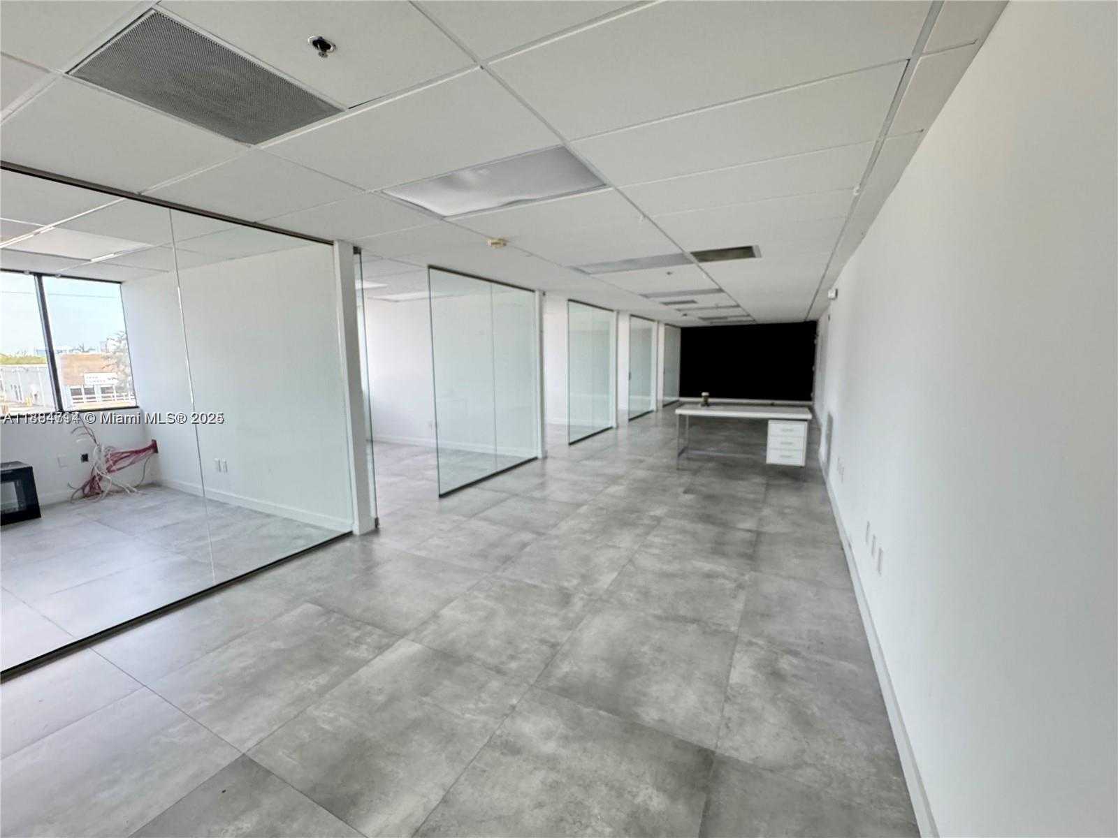 Small Image of 2870 STIRLING RD, Hollywood Number 27