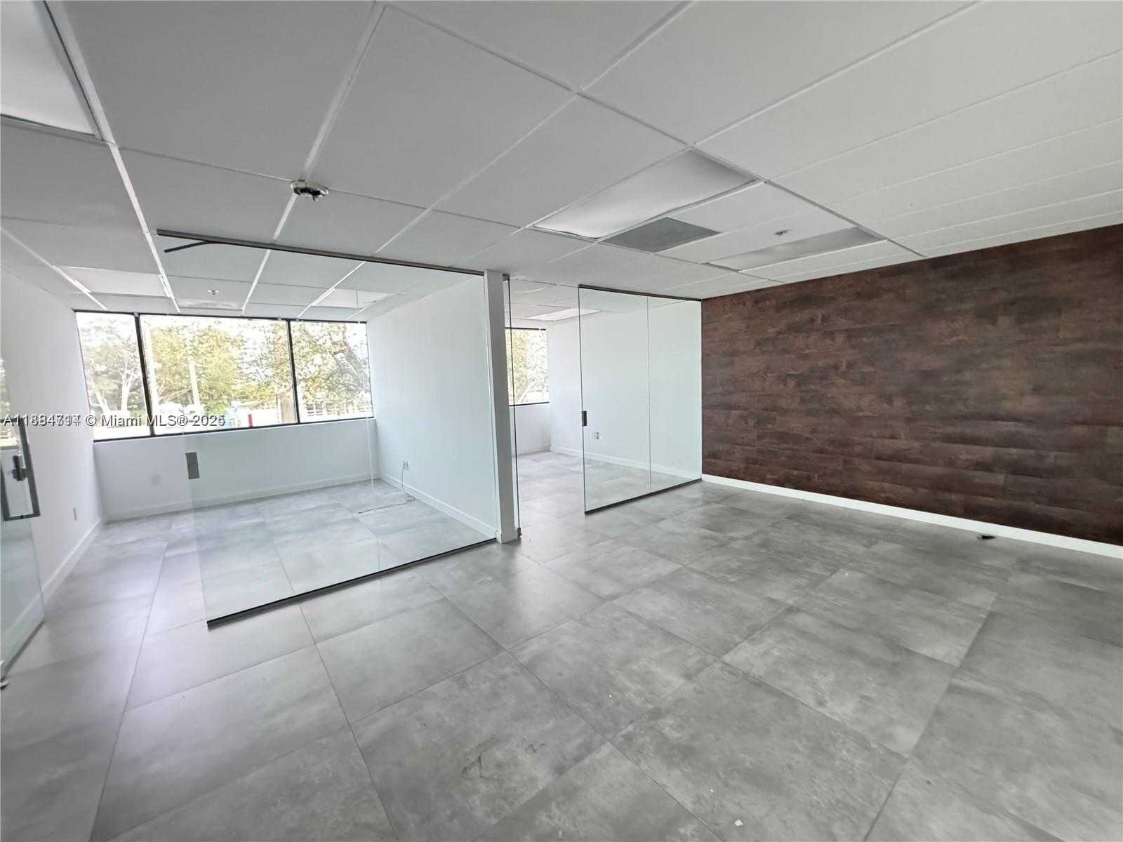 Small Image of 2870 STIRLING RD, Hollywood Number 28