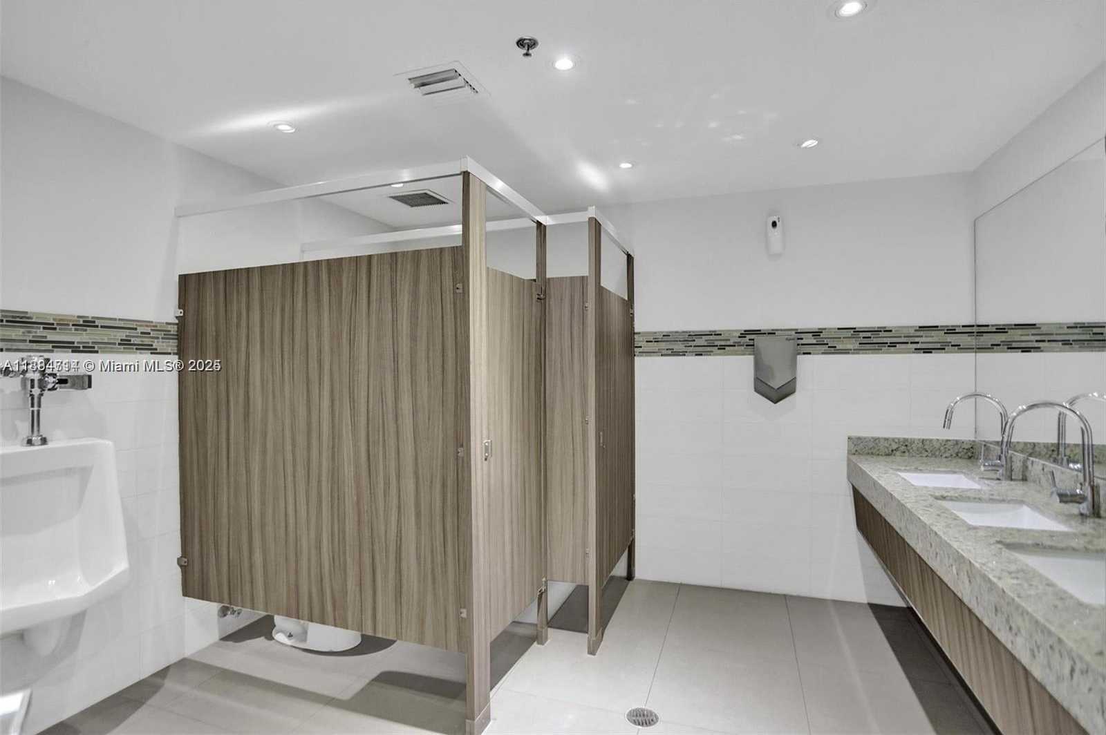Small Image of 2870 STIRLING RD, Hollywood Number 29