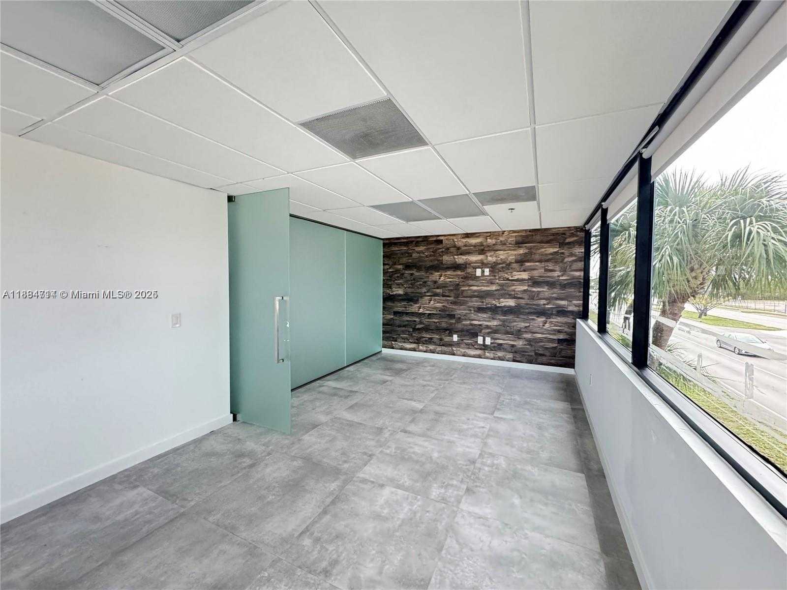 Small Image of 2870 STIRLING RD, Hollywood Number 30