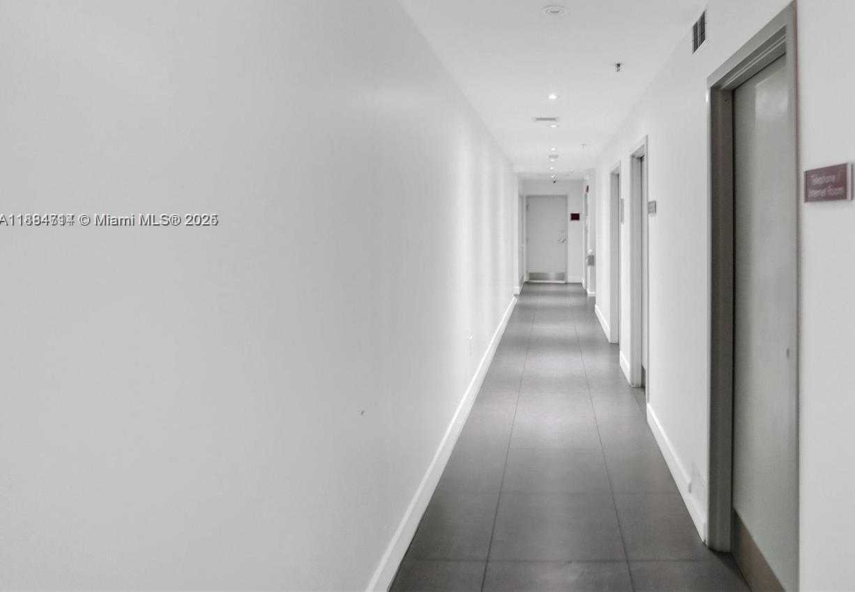 Small Image of 2870 STIRLING RD, Hollywood Number 34