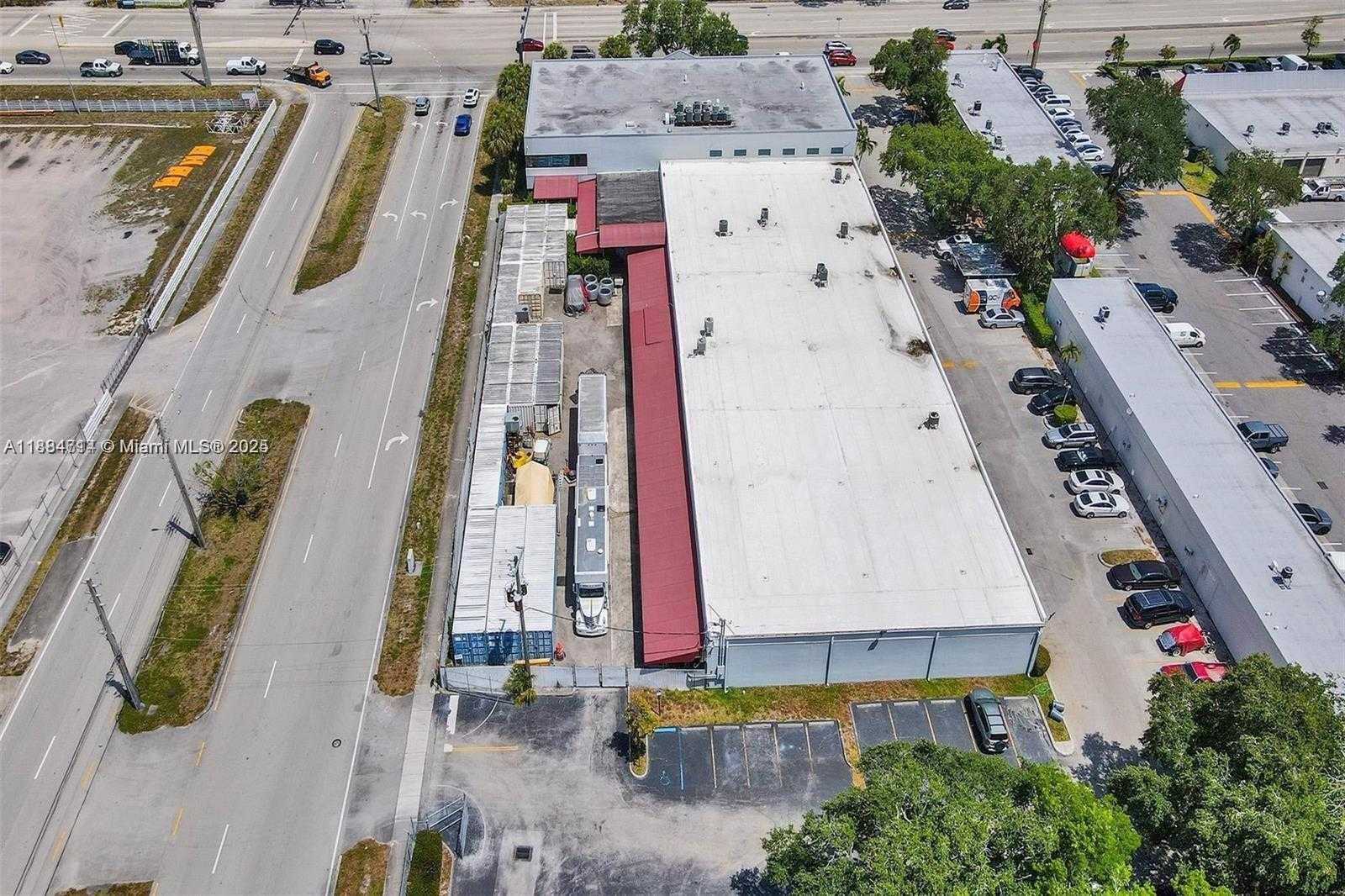 Small Image of 2870 STIRLING RD, Hollywood Number 40