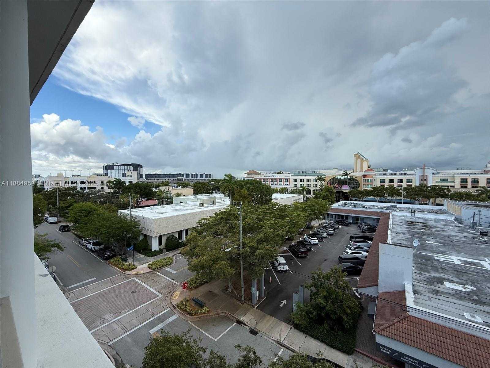 Small Image of South Miami Number 35