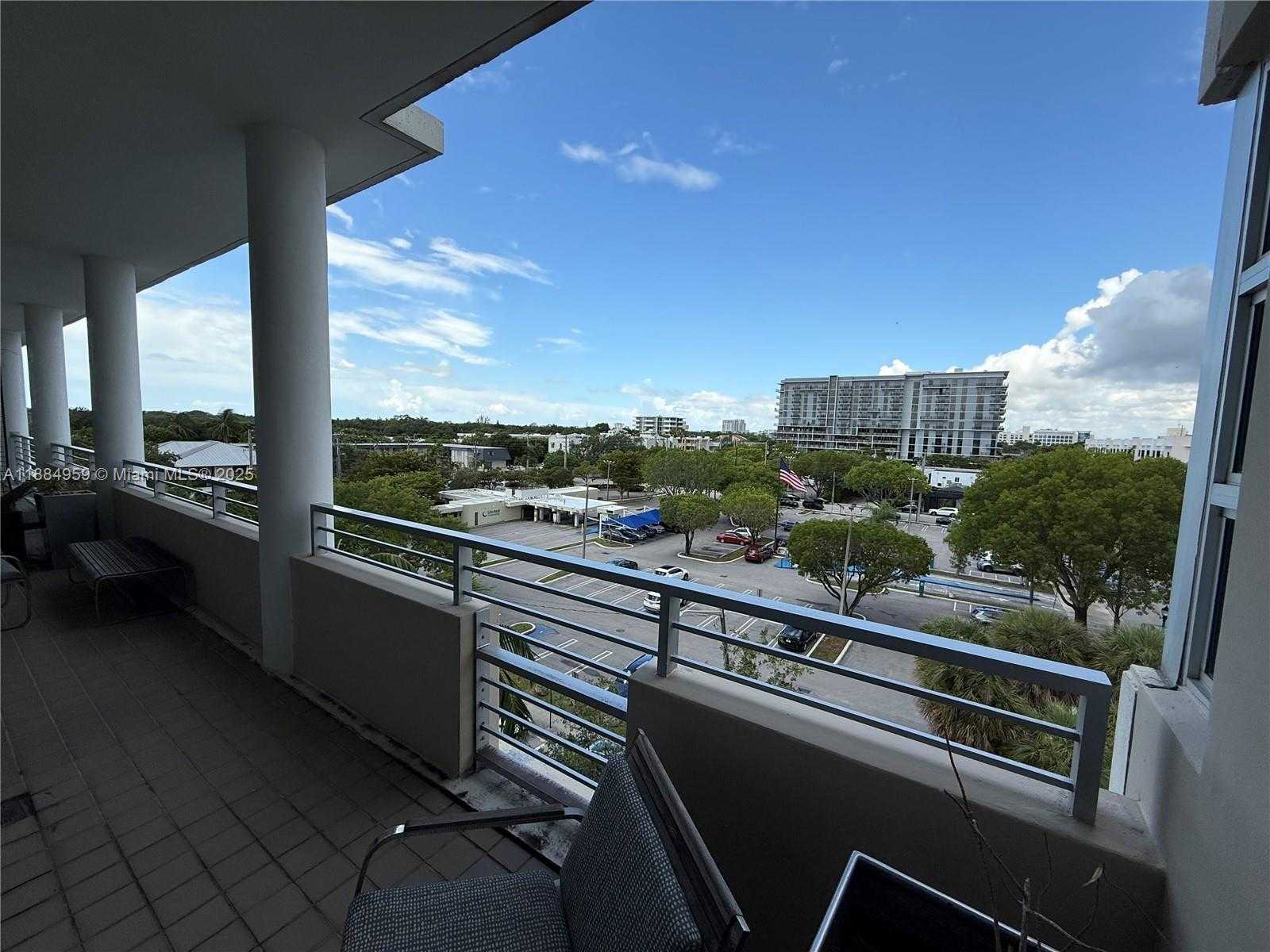 Small Image of South Miami Number 47