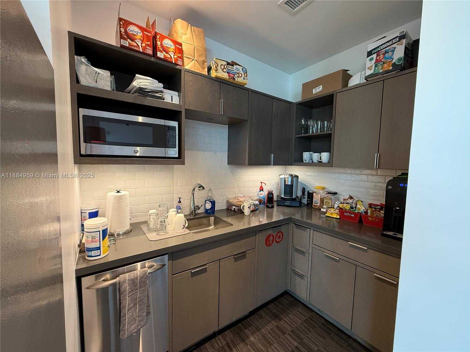 Small Image of South Miami Number 59
