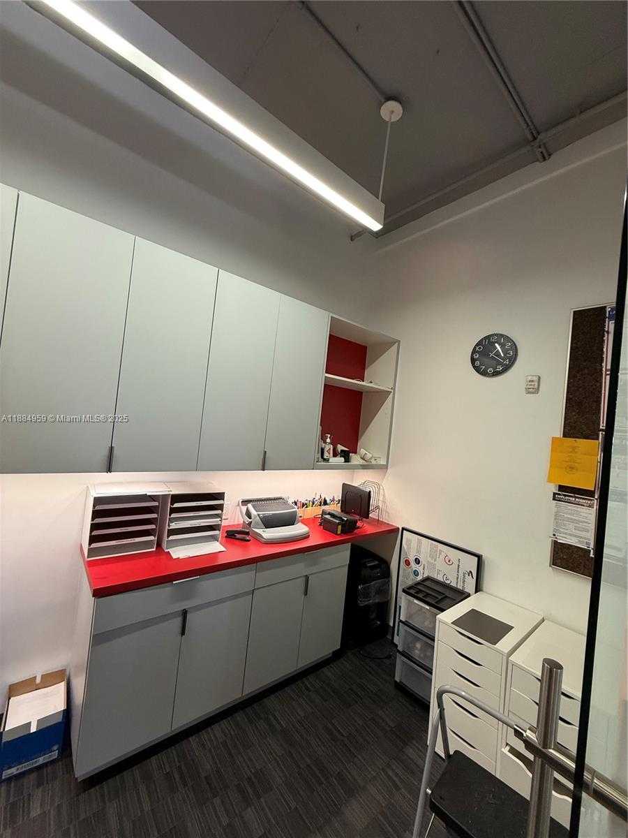 Small Image of South Miami Number 61