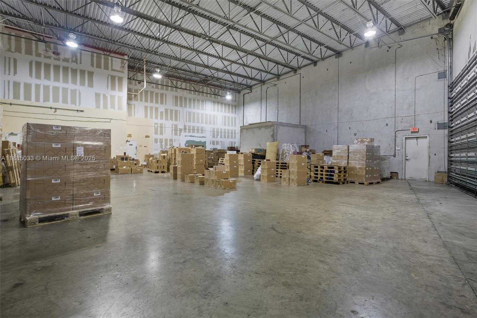 Small Image of 10300 NORTH WEST 53RD ST, Sunrise Number 9