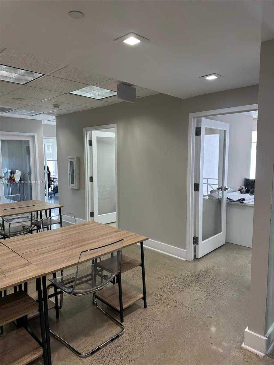 Small Image of 95 MERRICK WAY #710, Coral Gables Number 5