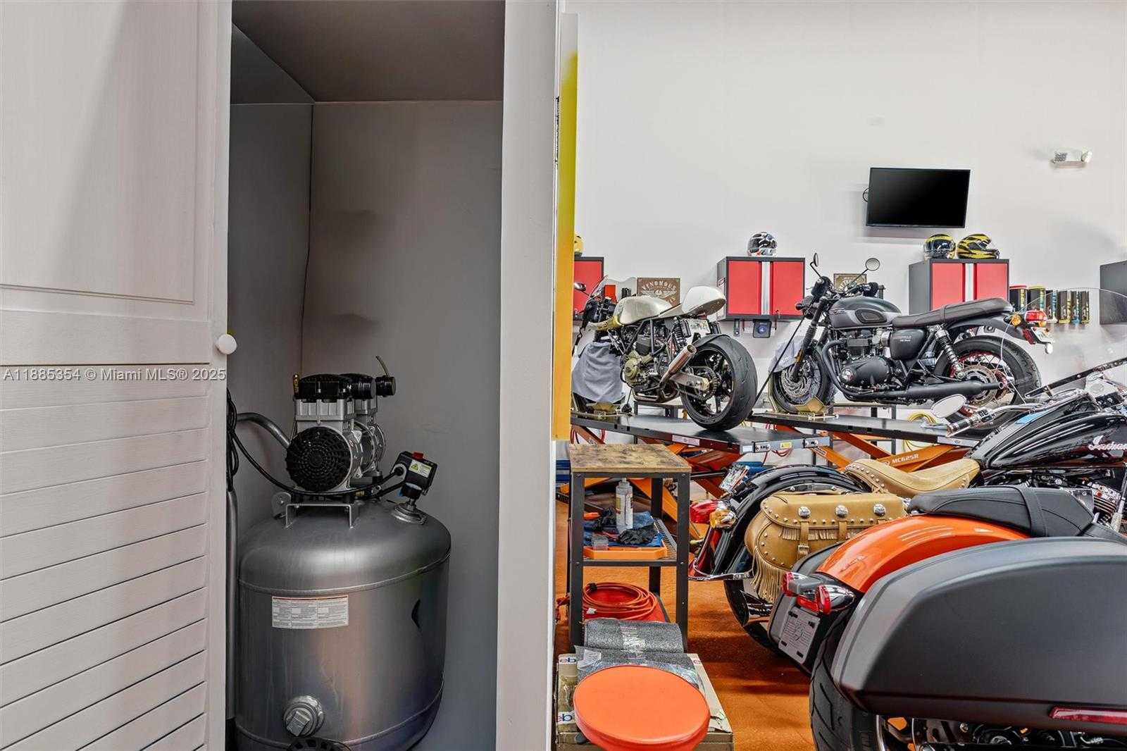 Small Image of 16637 SOUTH WEST 117TH AVE #8B, Miami Number 22