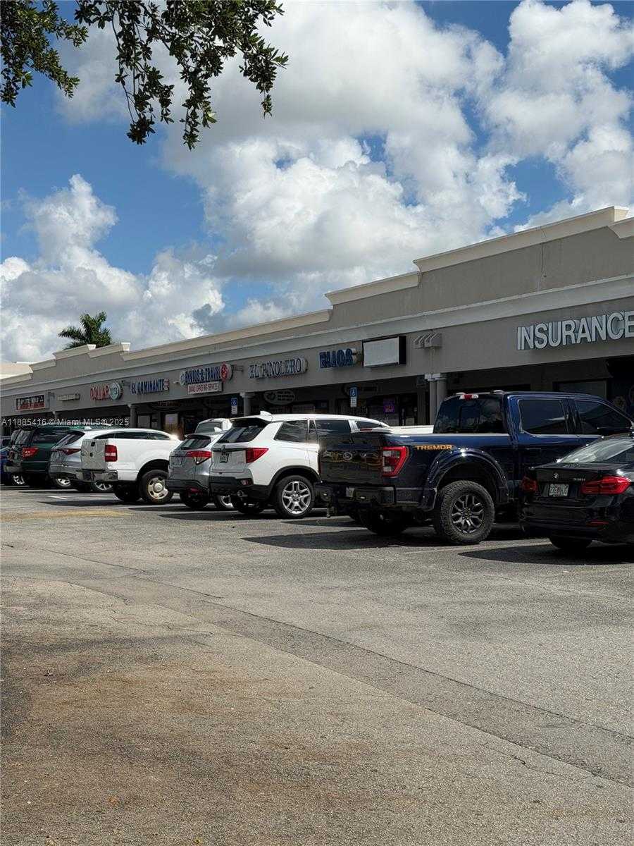 Small Image of 11339 WEST FLAGLER ST, Sweetwater Number 5