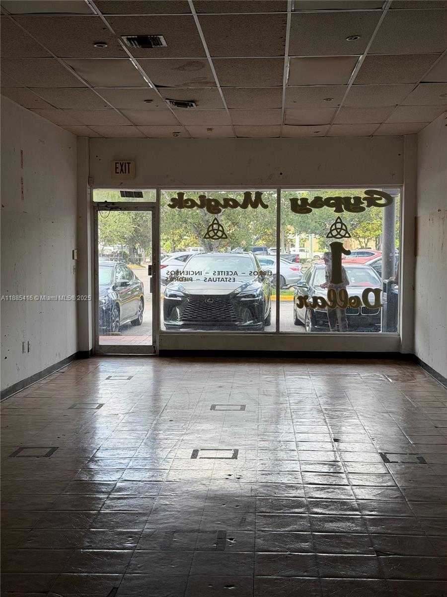 Small Image of 11339 WEST FLAGLER ST, Sweetwater Number 7