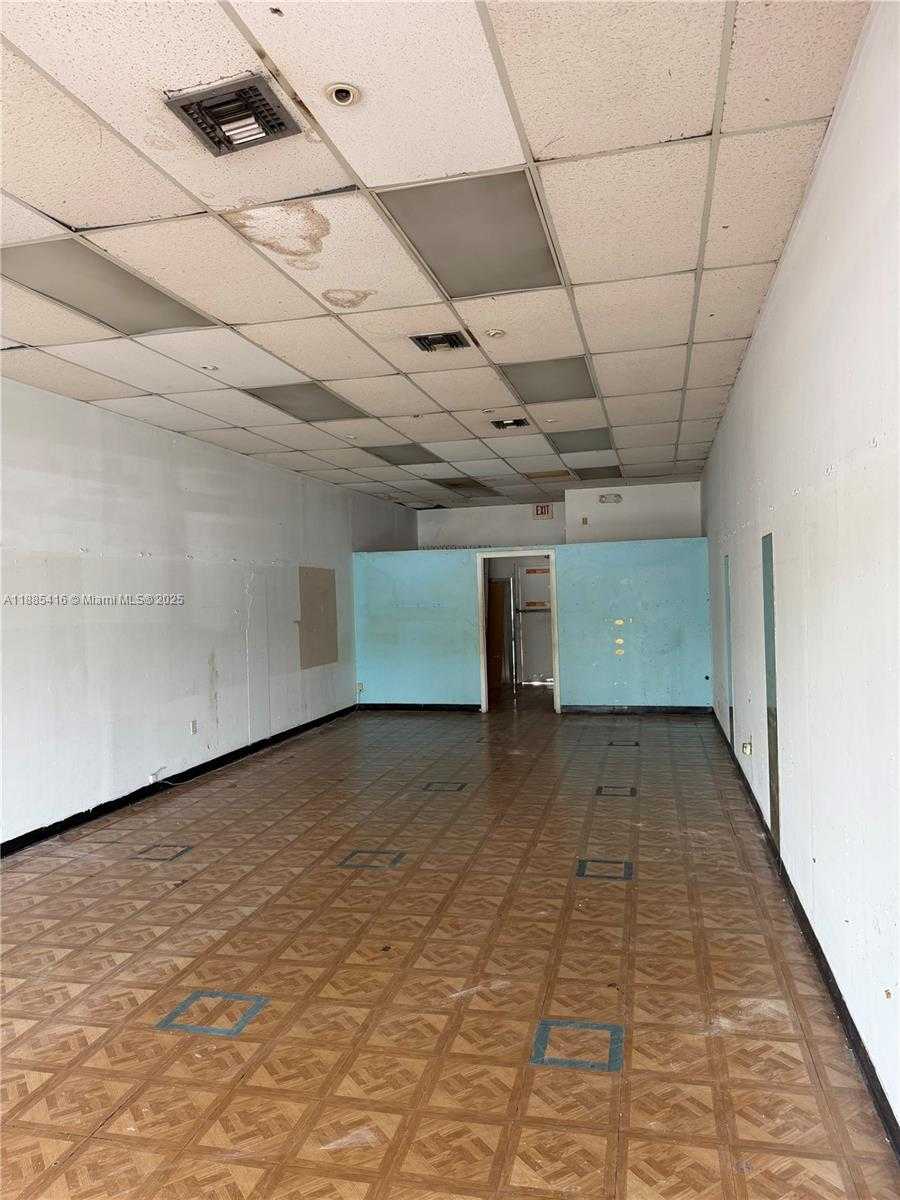 Small Image of 11339 WEST FLAGLER ST, Sweetwater Number 9