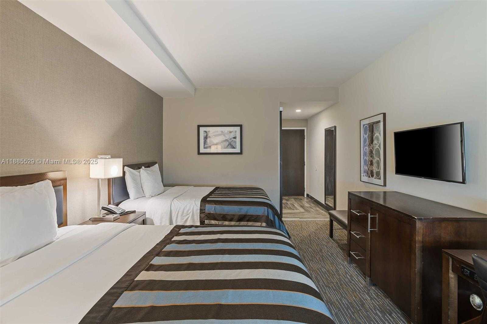 Small Image of 3755 NORTH WEST 78TH AVE, Doral Number 18