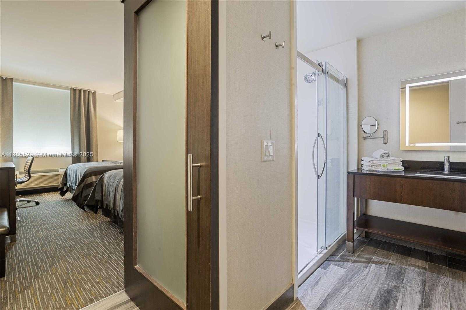Small Image of 3755 NORTH WEST 78TH AVE, Doral Number 19