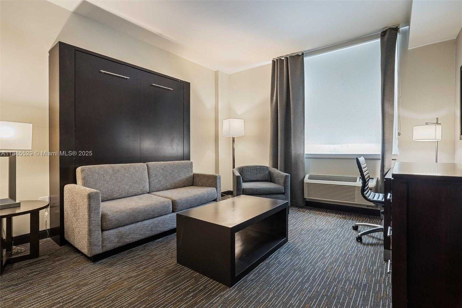 Small Image of 3755 NORTH WEST 78TH AVE, Doral Number 7