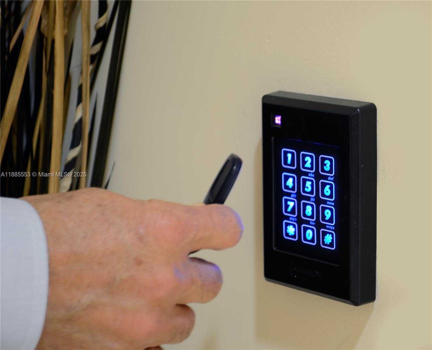 Small Image of 15800 PINES BLVD #321, Pembroke Pines Number 1