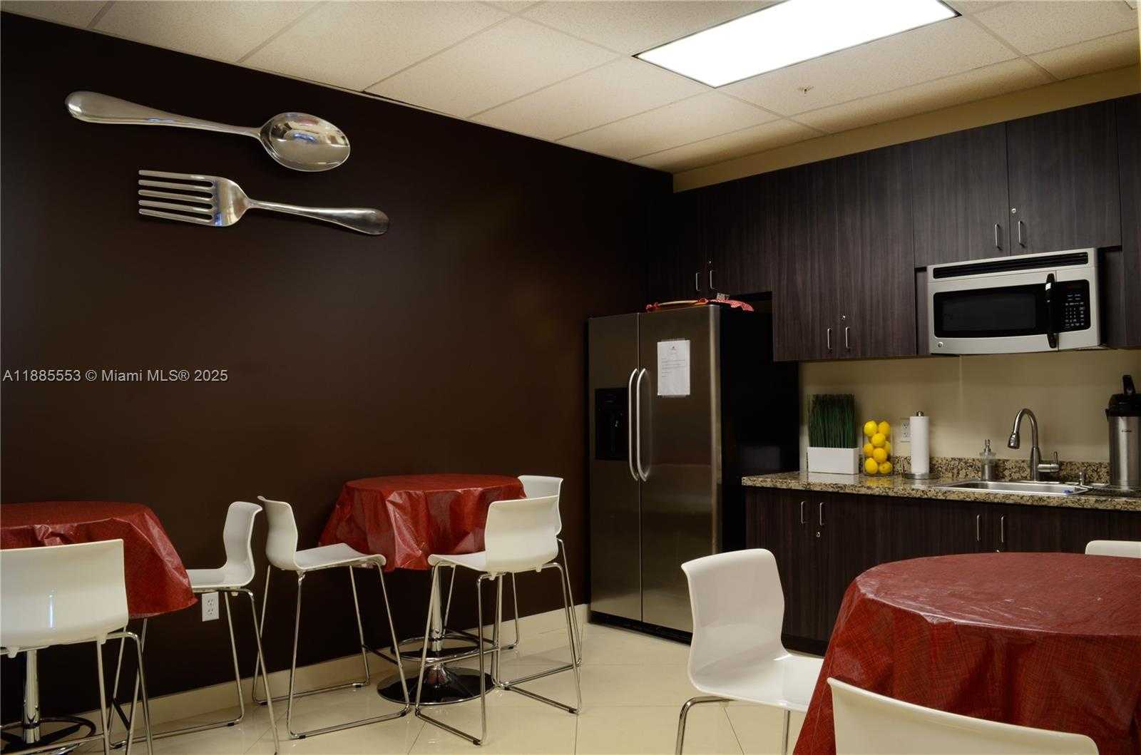 Small Image of 15800 PINES BLVD #321, Pembroke Pines Number 2