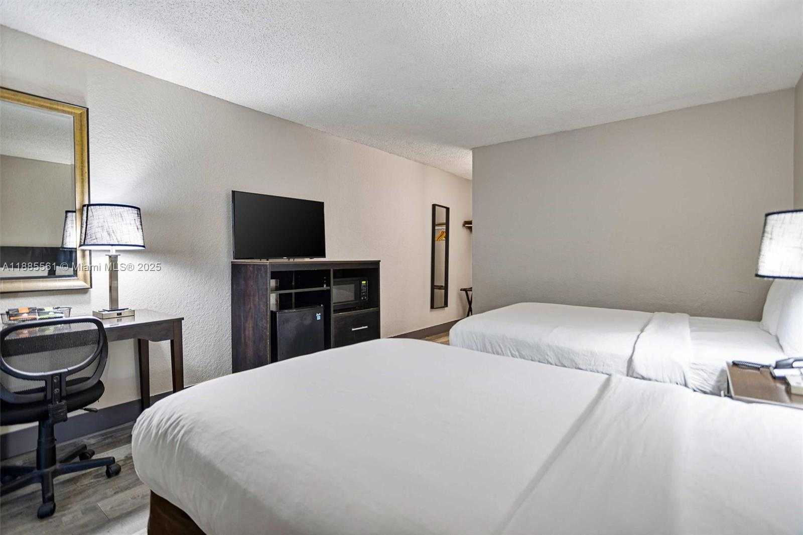 Small Image of 3959 NORTH WEST 79TH AVE, Doral Number 12