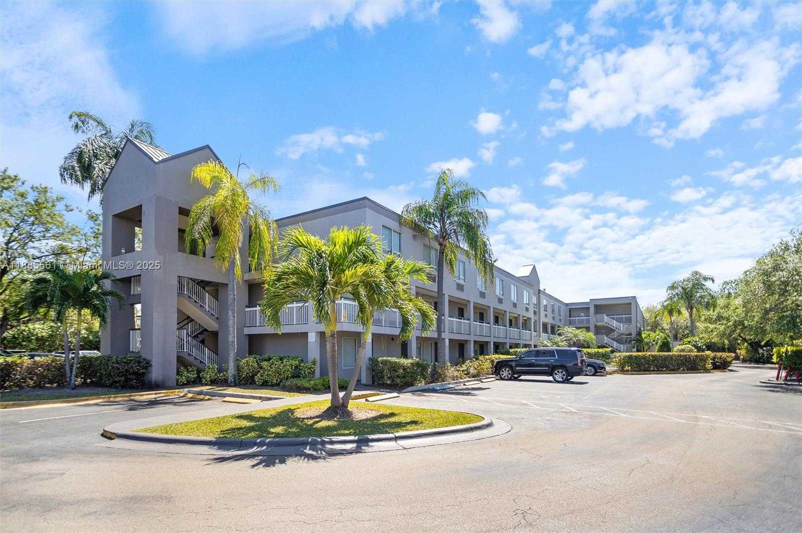 Small Image of 3959 NORTH WEST 79TH AVE, Doral Number 25