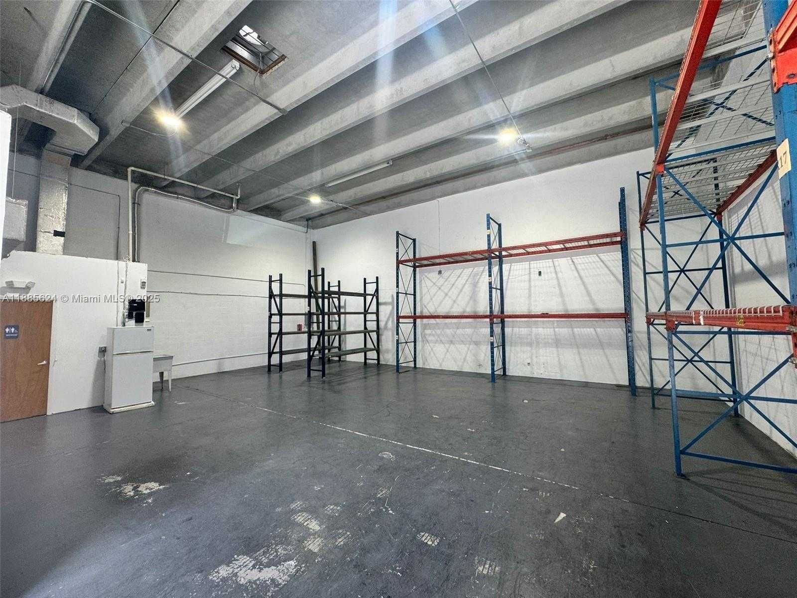 Small Image of 10855 NORTH WEST 29TH ST #10855, Doral Number 4
