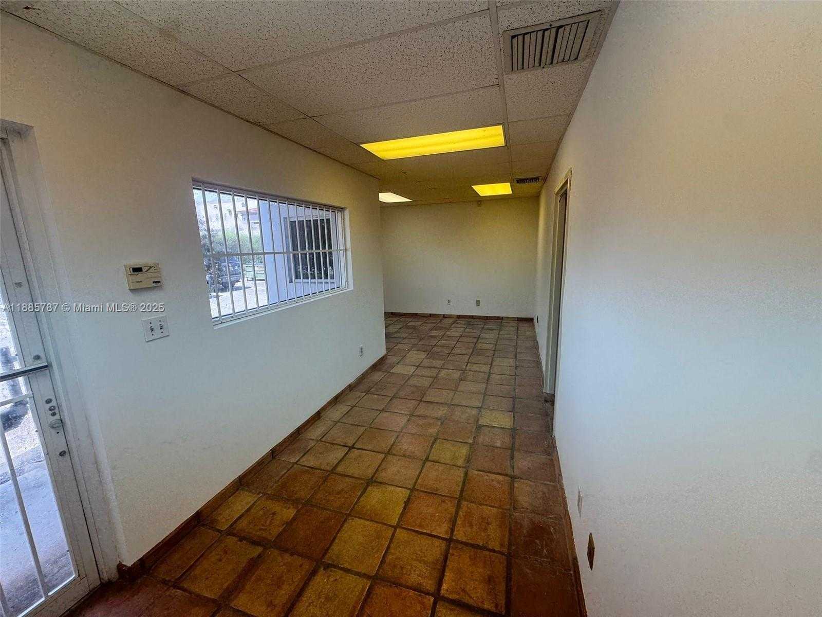 Small Image of 10849 NORTH WEST 29TH ST #10849, Doral Number 3