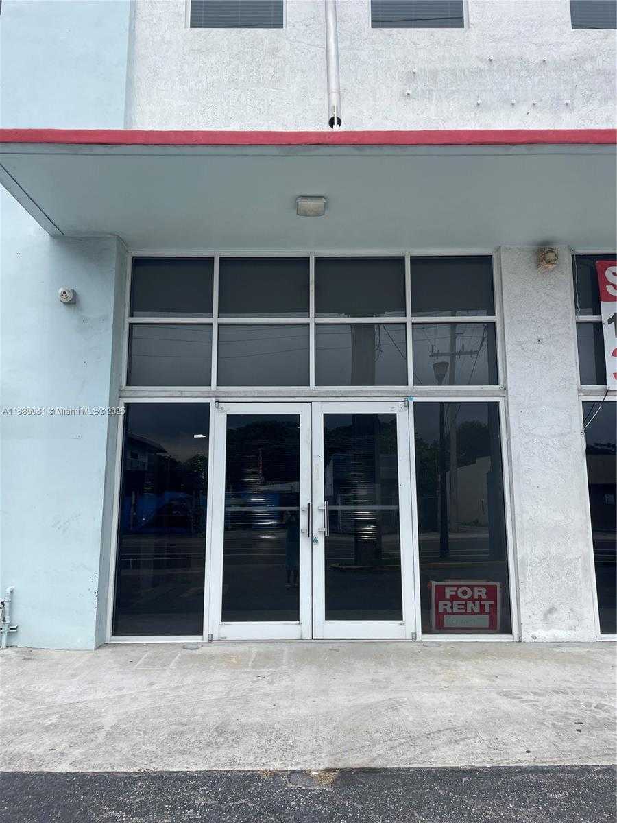 Small Image of 18315 WEST DIXIE HWY, North Miami Beach Number 5