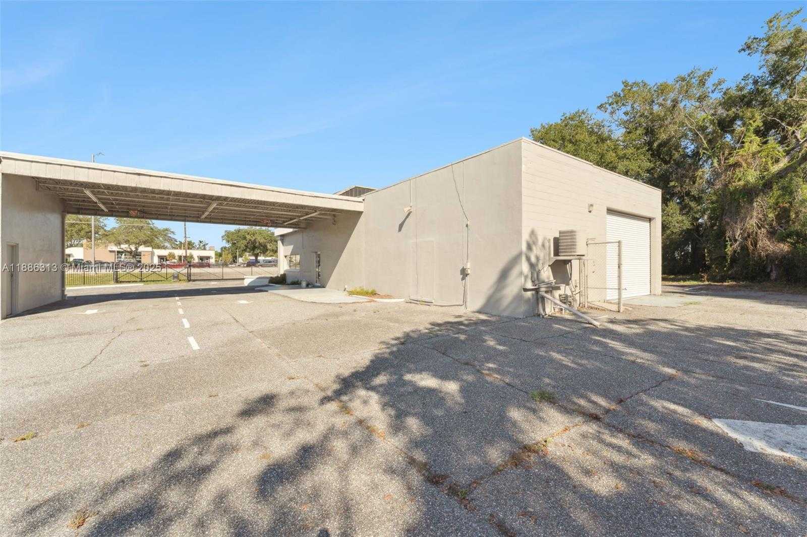 Small Image of 205 SOUTH US HIGHWAY 17-92, Other City - In The State Of Florida Number 10