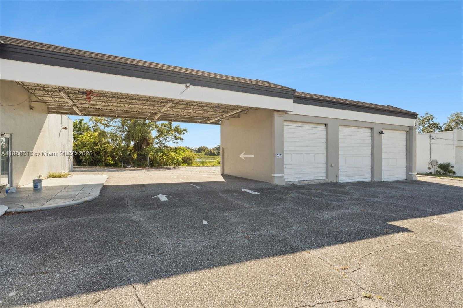 Small Image of 205 SOUTH US HIGHWAY 17-92, Other City - In The State Of Florida Number 5