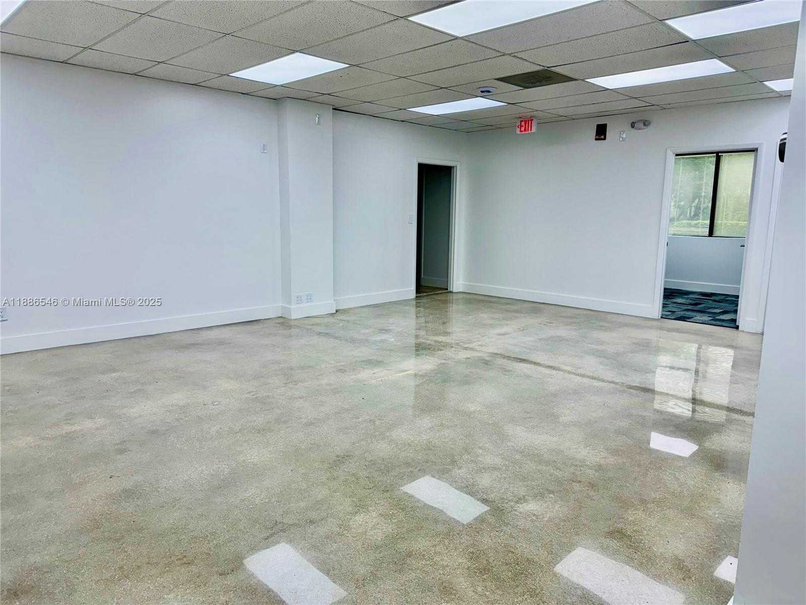 Small Image of 440 SAWGRASS CORPORATE PKWY #108, Sunrise Number 2