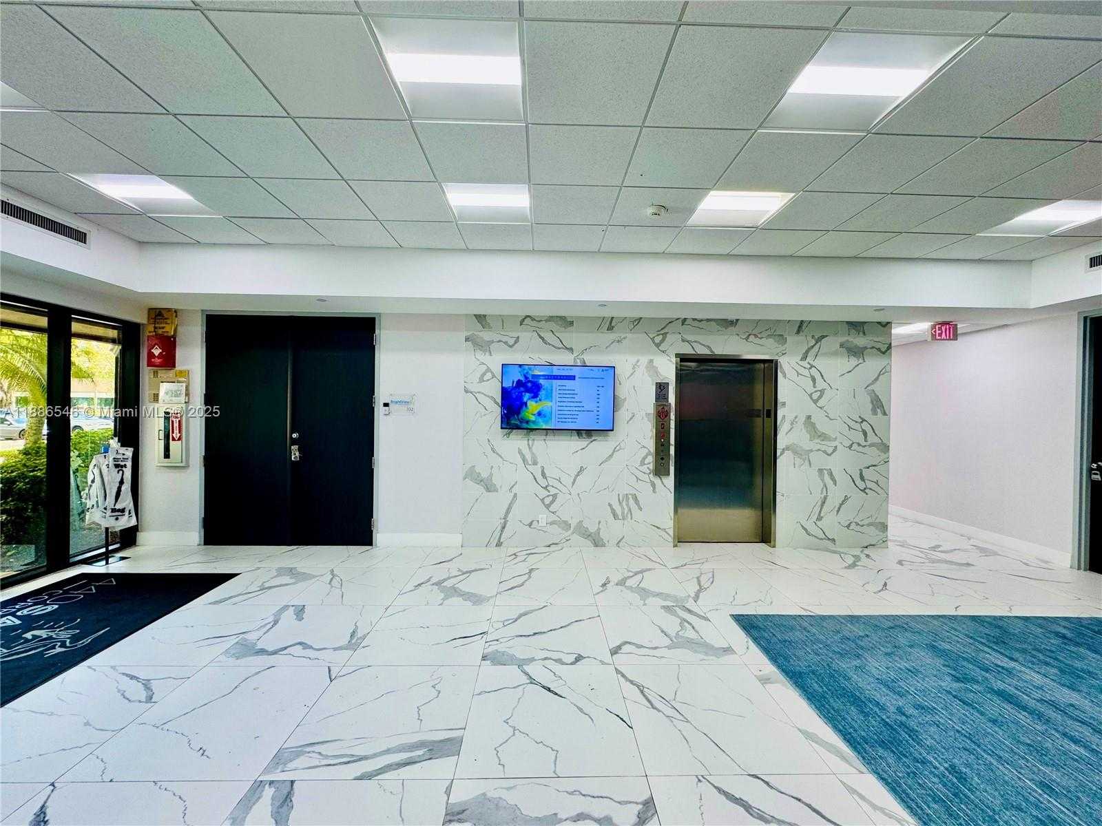 Small Image of 440 SAWGRASS CORPORATE PKWY #108, Sunrise Number 3