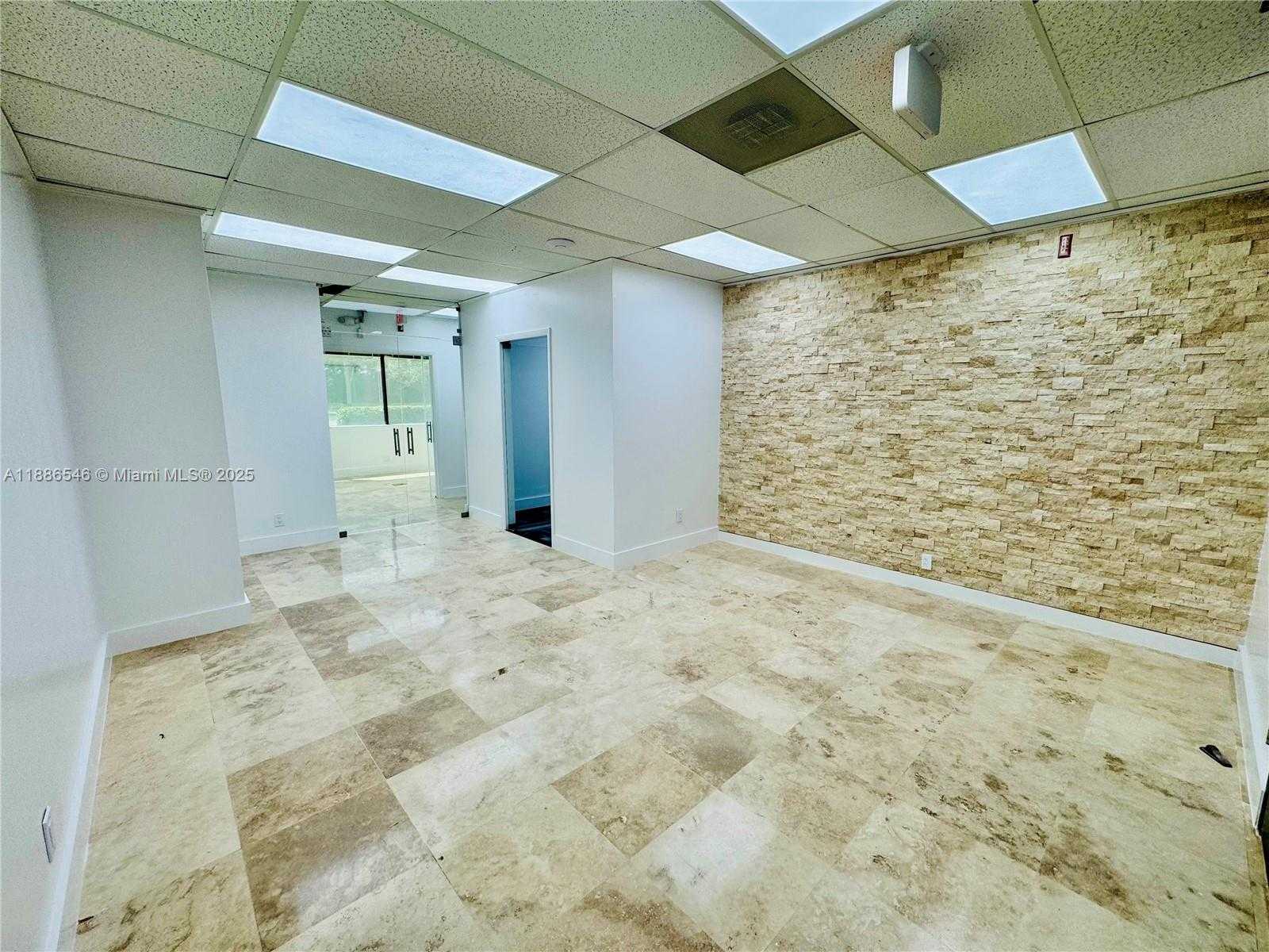 Small Image of 440 SAWGRASS CORPORATE PKWY #108, Sunrise Number 6