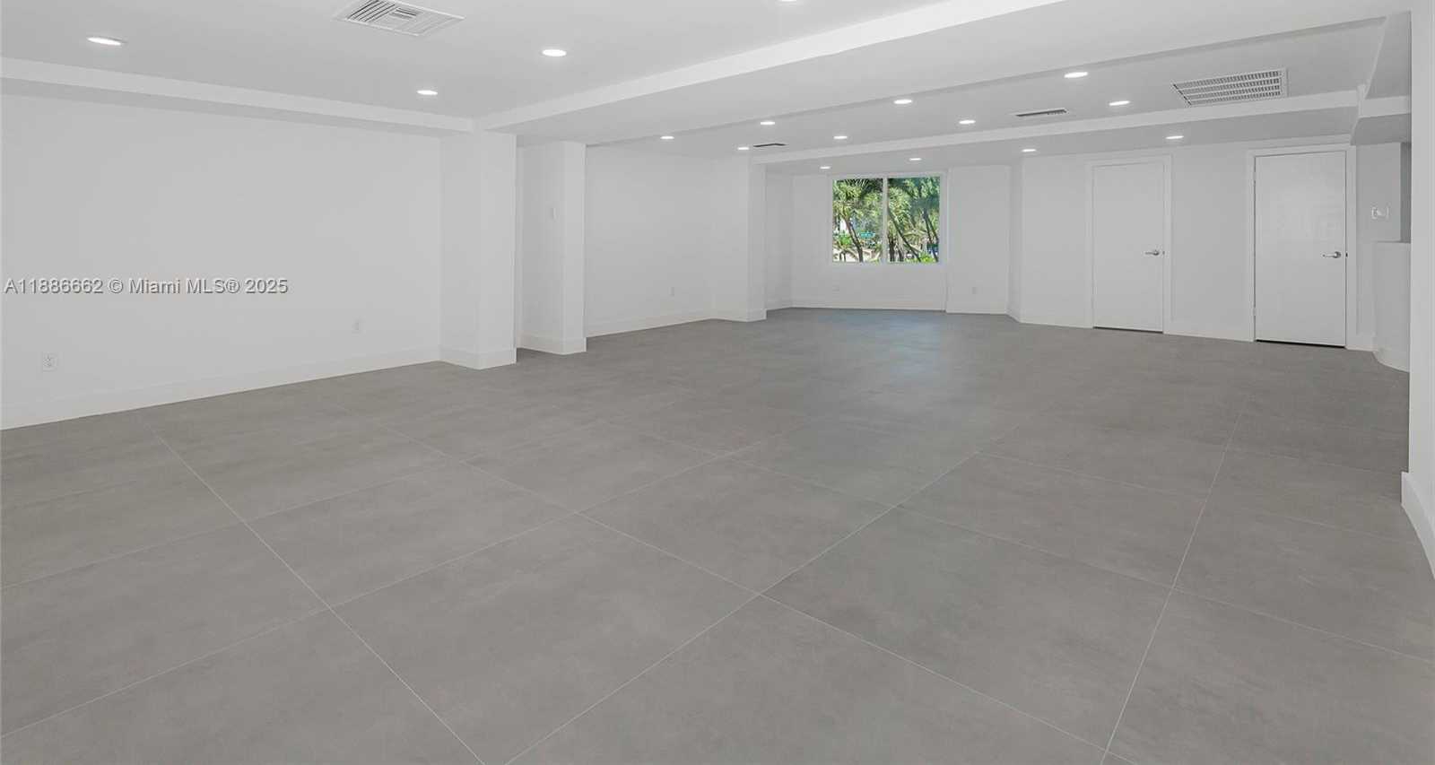 Small Image of 5401 COLLINS AVE #CU-9, Miami Beach Number 10