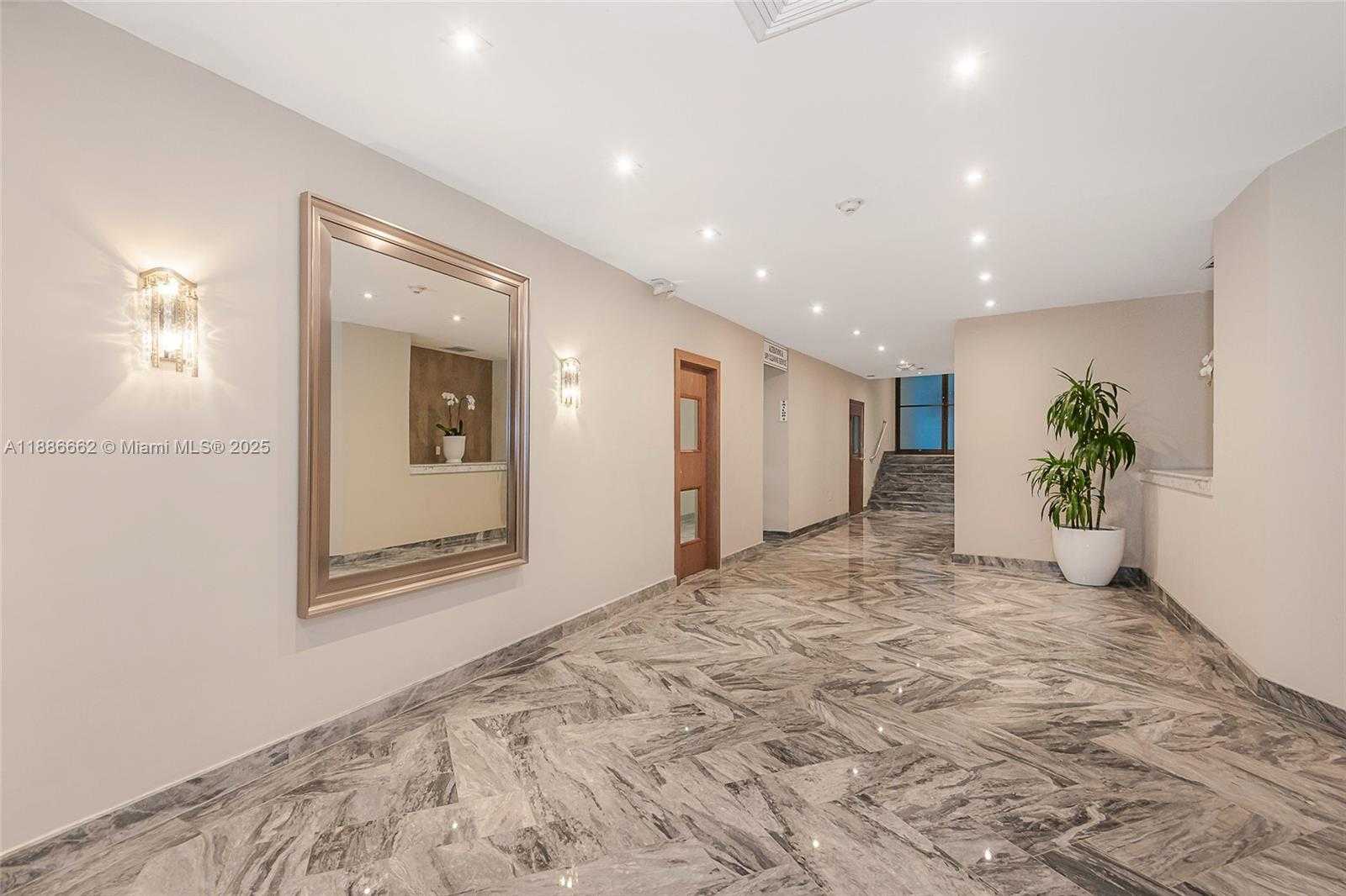 Small Image of 5401 COLLINS AVE #CU-9, Miami Beach Number 3